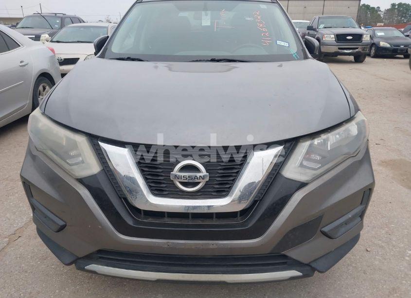 Photo 6 of 2017 Nissan Rogue SV (VIN 5N1AT2MN7HC838013)