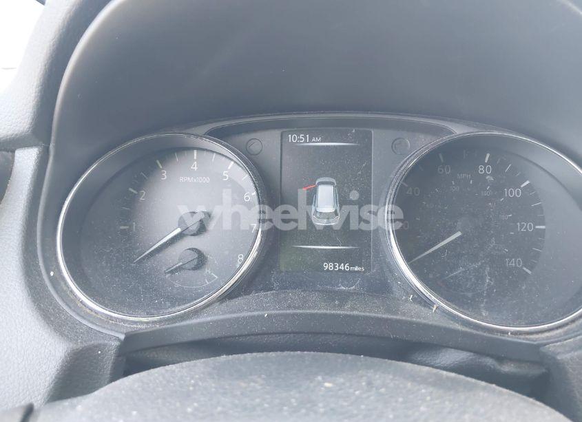 Photo 7 of 2017 Nissan Rogue SV (VIN 5N1AT2MN7HC838013)