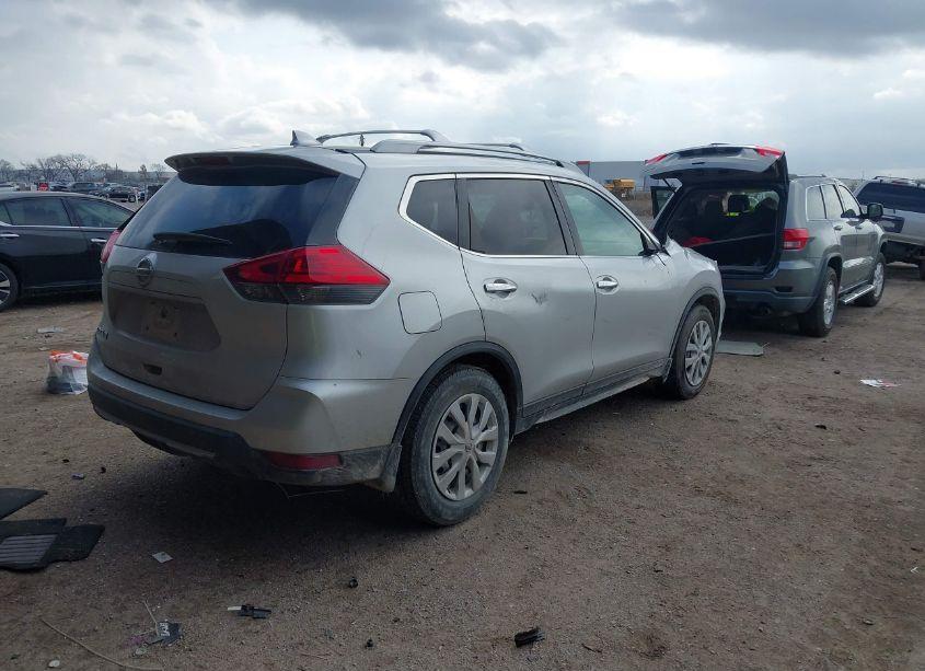 Photo 4 of 2017 Nissan Rogue S (VIN 5N1AT2MNXHC789793)