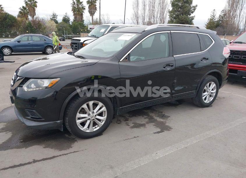 Photo 2 of 2014 Nissan Rogue SV (VIN 5N1AT2MT0EC754240)