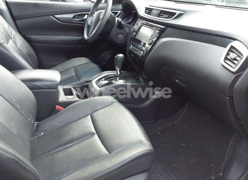 Photo 5 of 2015 Nissan Rogue SL (VIN 5N1AT2MT0FC775431)