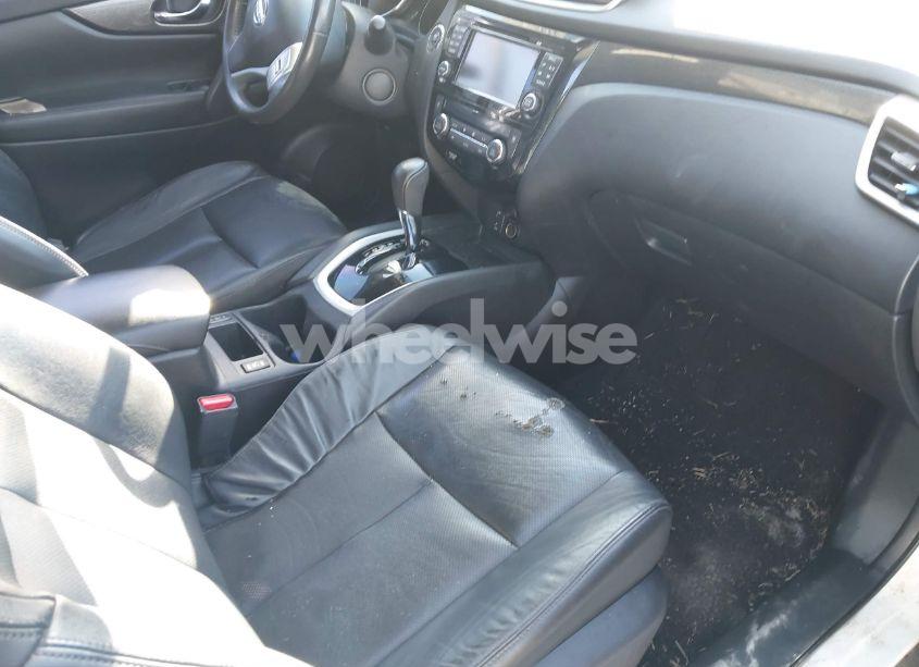 Photo 5 of 2015 Nissan Rogue SL (VIN 5N1AT2MT0FC778118)