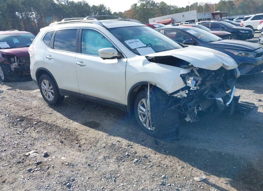 2015 Nissan Rogue SV (VIN 5N1AT2MT0FC781276) main photo