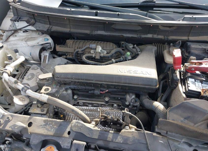 Photo 10 of 2015 Nissan Rogue SV (VIN 5N1AT2MT0FC781276)