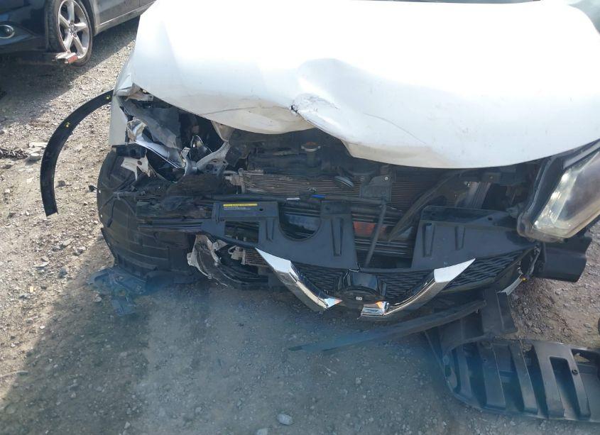 Photo 6 of 2015 Nissan Rogue SV (VIN 5N1AT2MT0FC781276)