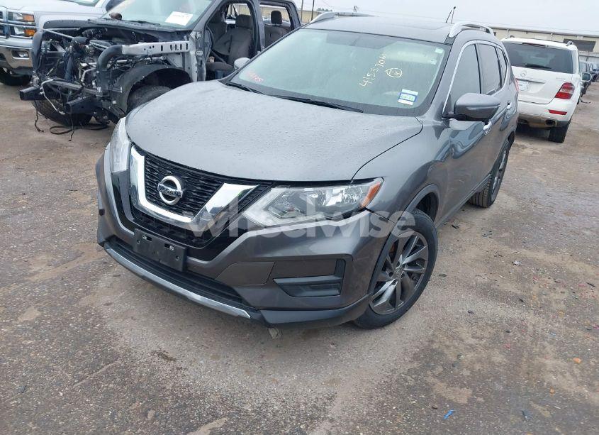 Photo 2 of 2015 Nissan Rogue SL (VIN 5N1AT2MT0FC908995)