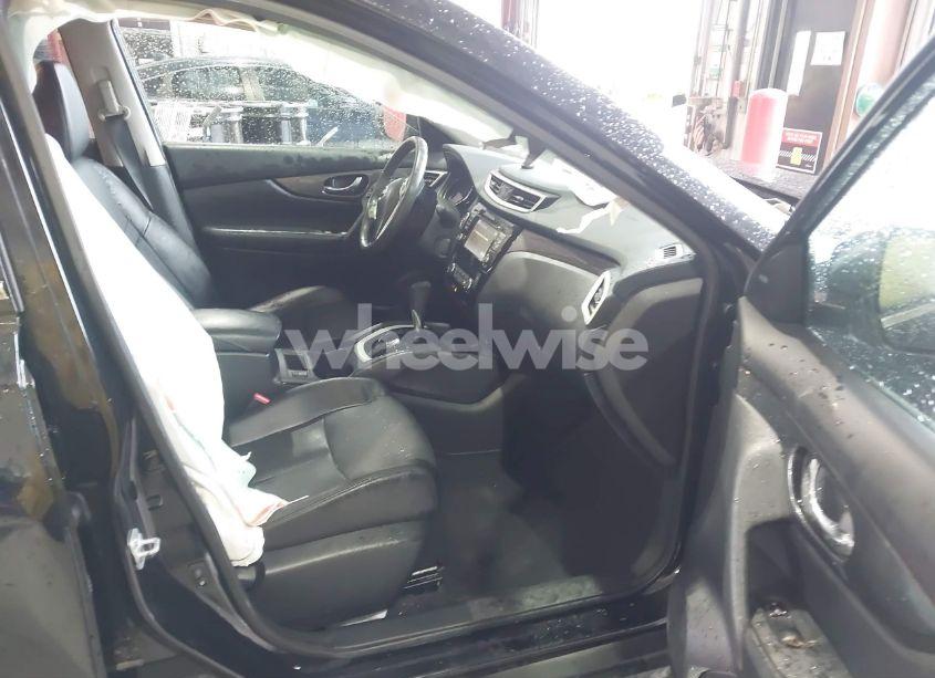 Photo 5 of 2016 Nissan Rogue SL (VIN 5N1AT2MT0GC874901)