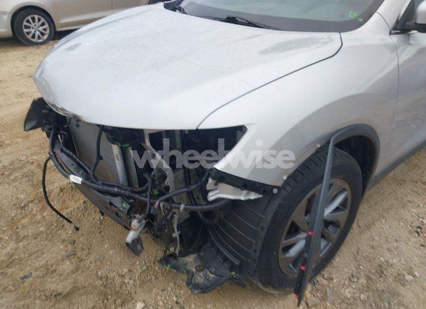 Photo 19 of 2016 Nissan Rogue SL (VIN 5N1AT2MT0GC923482)