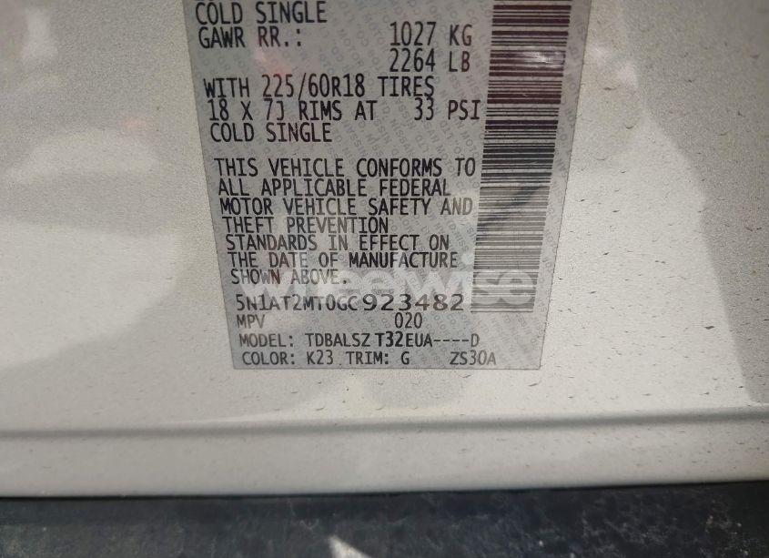 Photo 9 of 2016 Nissan Rogue SL (VIN 5N1AT2MT0GC923482)