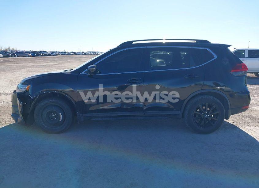 Photo 14 of 2017 Nissan Rogue SV (VIN 5N1AT2MT0HC768207)