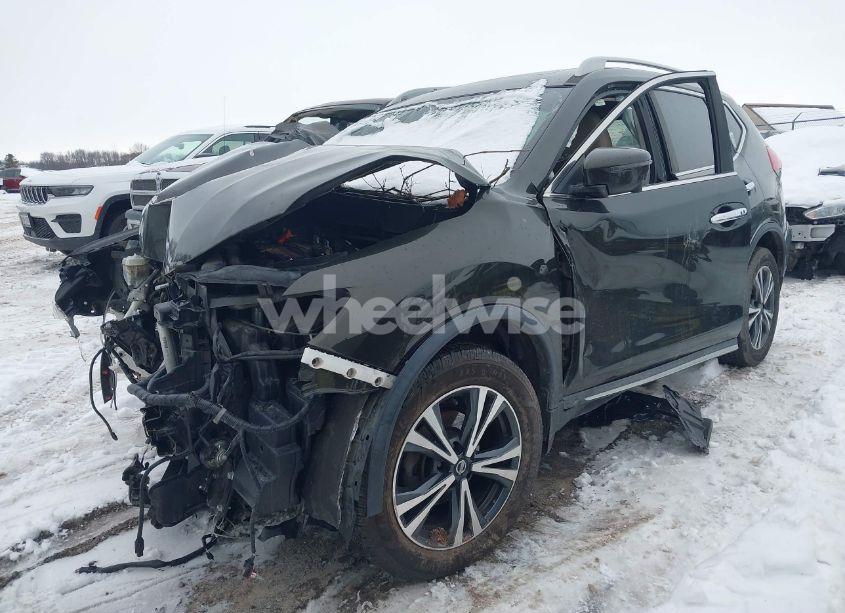 Photo 2 of 2017 Nissan Rogue SL (VIN 5N1AT2MT0HC813372)