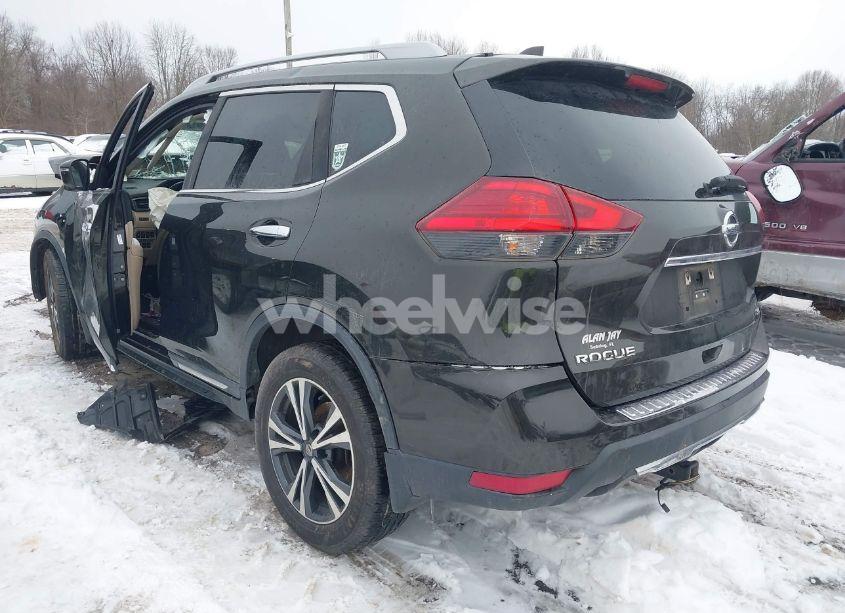 Photo 3 of 2017 Nissan Rogue SL (VIN 5N1AT2MT0HC813372)