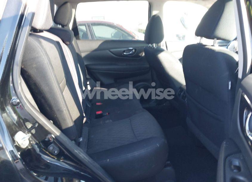 Photo 8 of 2017 Nissan Rogue SV (VIN 5N1AT2MT0HC859848)