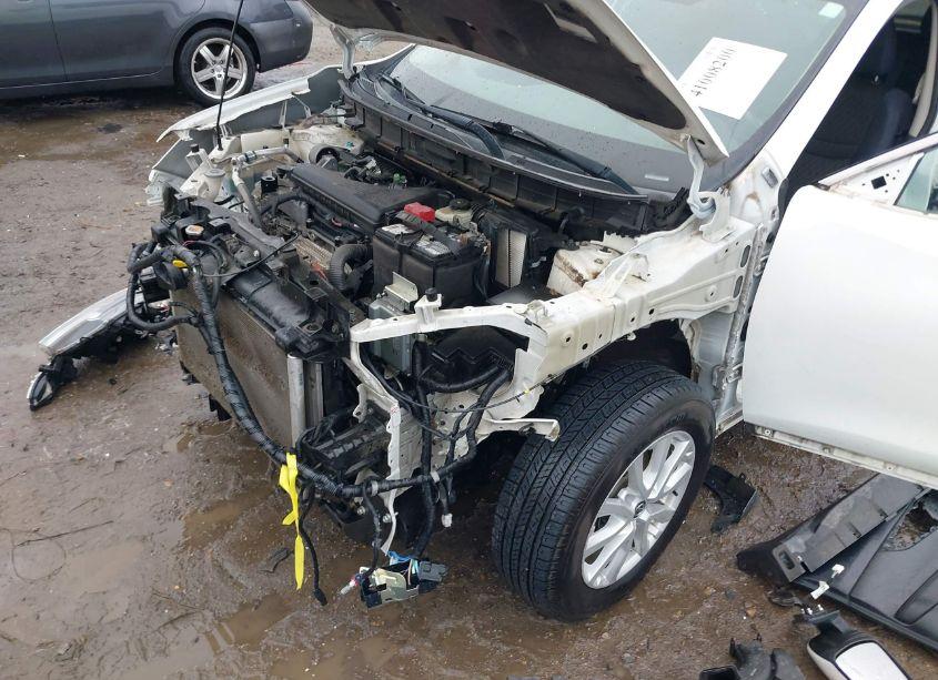 Photo 6 of 2017 Nissan Rogue SV (VIN 5N1AT2MT0HC874415)