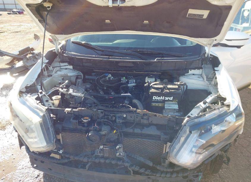 Photo 10 of 2017 Nissan Rogue SV (VIN 5N1AT2MT0HC876214)