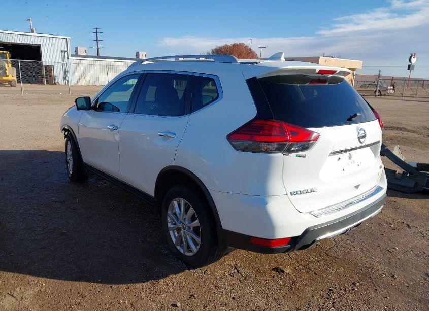 Photo 3 of 2017 Nissan Rogue SV (VIN 5N1AT2MT0HC876214)