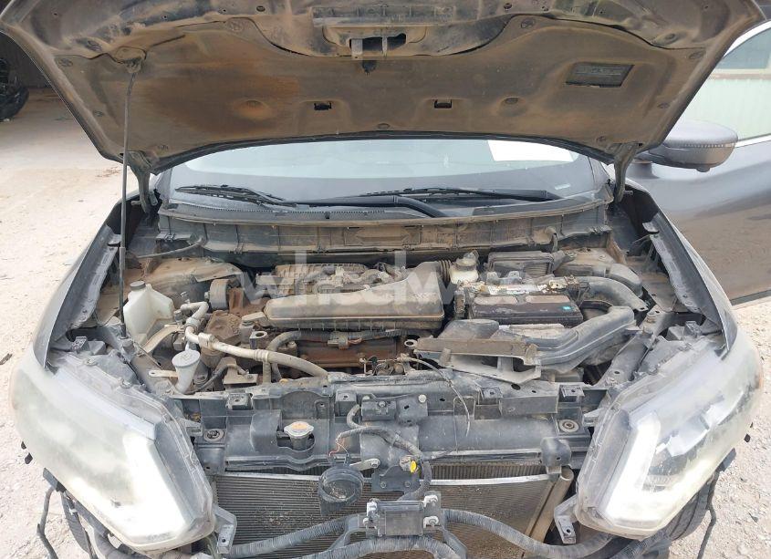 Photo 10 of 2017 Nissan Rogue SL (VIN 5N1AT2MT0HC889383)