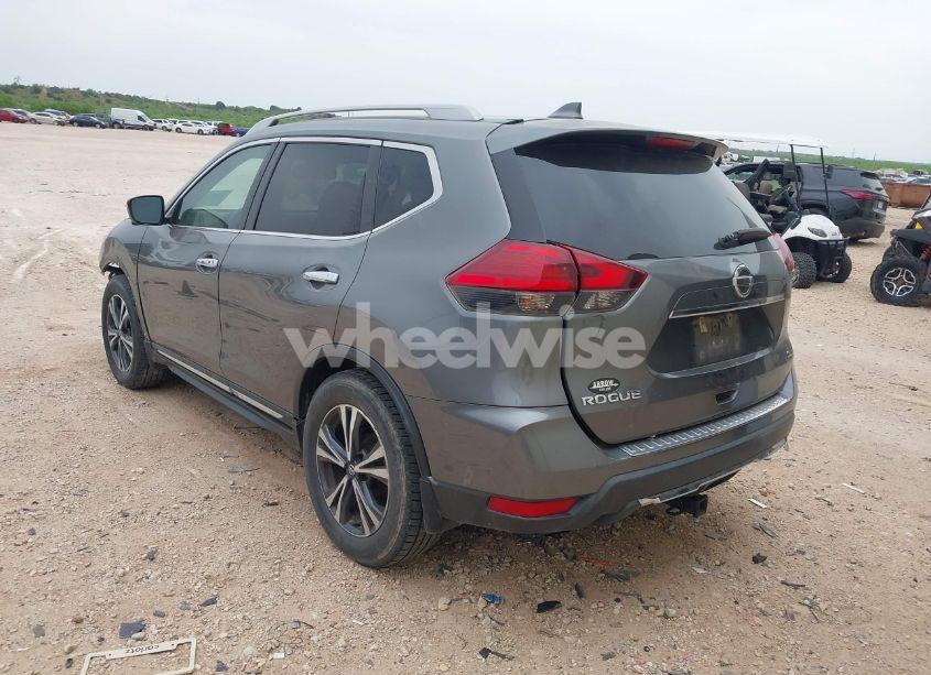 Photo 3 of 2017 Nissan Rogue SL (VIN 5N1AT2MT0HC889383)