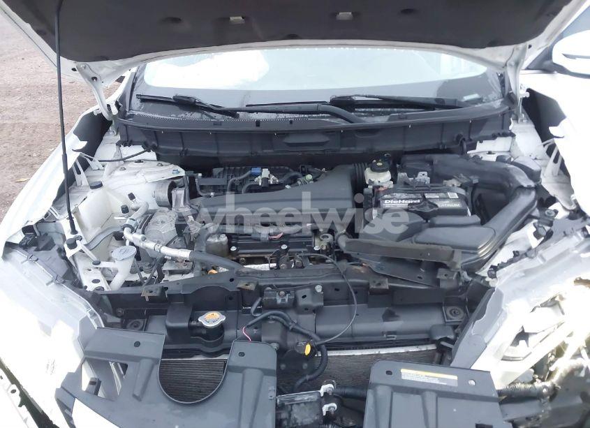 Photo 10 of 2018 Nissan Rogue SL (VIN 5N1AT2MT0JC711771)