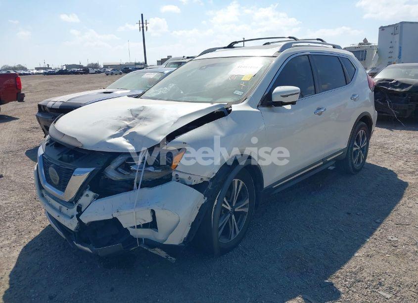 Photo 2 of 2018 Nissan Rogue SL (VIN 5N1AT2MT0JC711771)