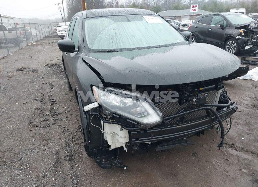 2018 Nissan Rogue S (VIN 5N1AT2MT0JC726593) main photo