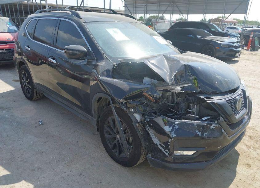 2018 Nissan Rogue SV (VIN 5N1AT2MT0JC749744) main photo