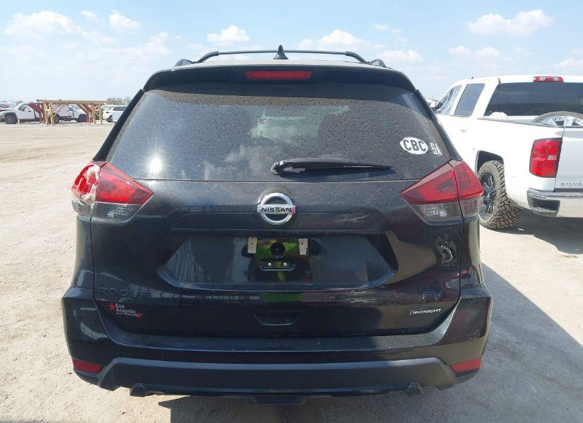 Photo 15 of 2018 Nissan Rogue SV (VIN 5N1AT2MT0JC749744)