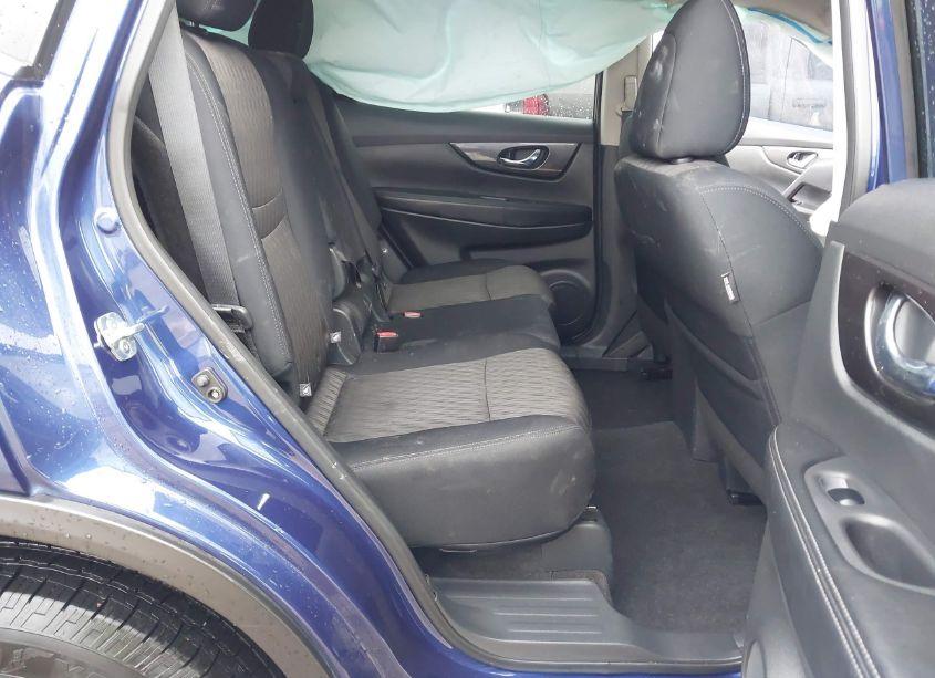 Photo 8 of 2018 Nissan Rogue S (VIN 5N1AT2MT0JC812681)