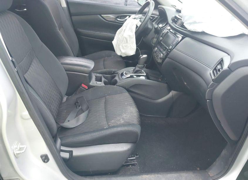 Photo 5 of 2018 Nissan Rogue SV (VIN 5N1AT2MT0JC815919)