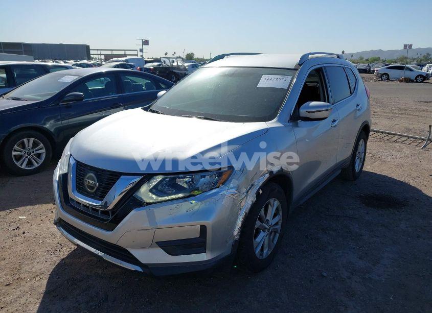 Photo 6 of 2018 Nissan Rogue S (VIN 5N1AT2MT0JC841419)
