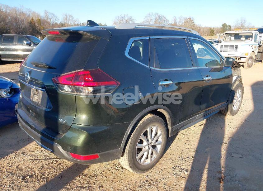 Photo 4 of 2019 Nissan Rogue SV (VIN 5N1AT2MT0KC702974)