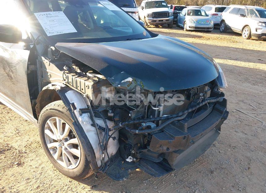 Photo 6 of 2019 Nissan Rogue SV (VIN 5N1AT2MT0KC702974)