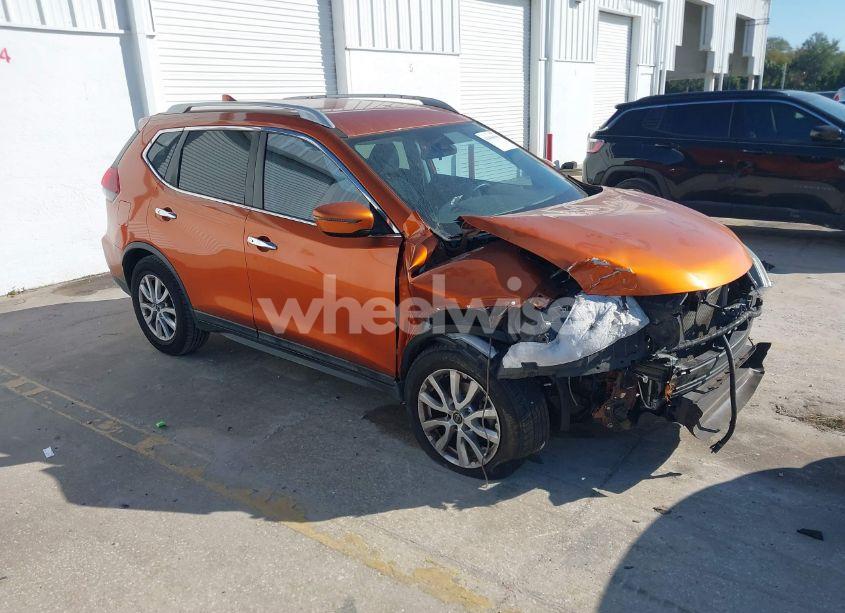 2019 Nissan Rogue SV (VIN 5N1AT2MT0KC703638) main photo