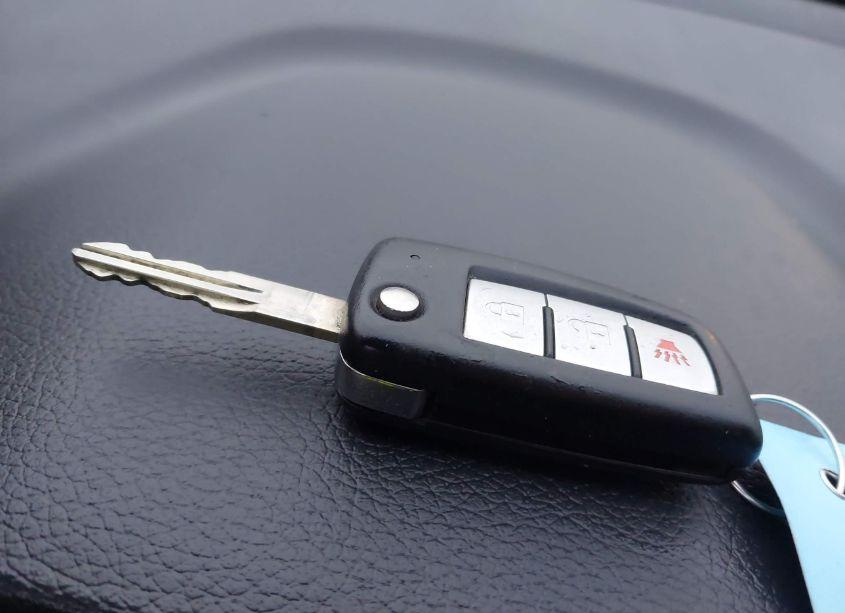 Photo 11 of 2019 Nissan Rogue S (VIN 5N1AT2MT0KC719953)