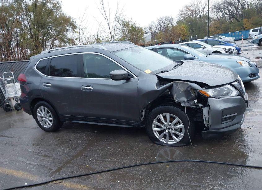 Photo 13 of 2019 Nissan Rogue S (VIN 5N1AT2MT0KC719953)