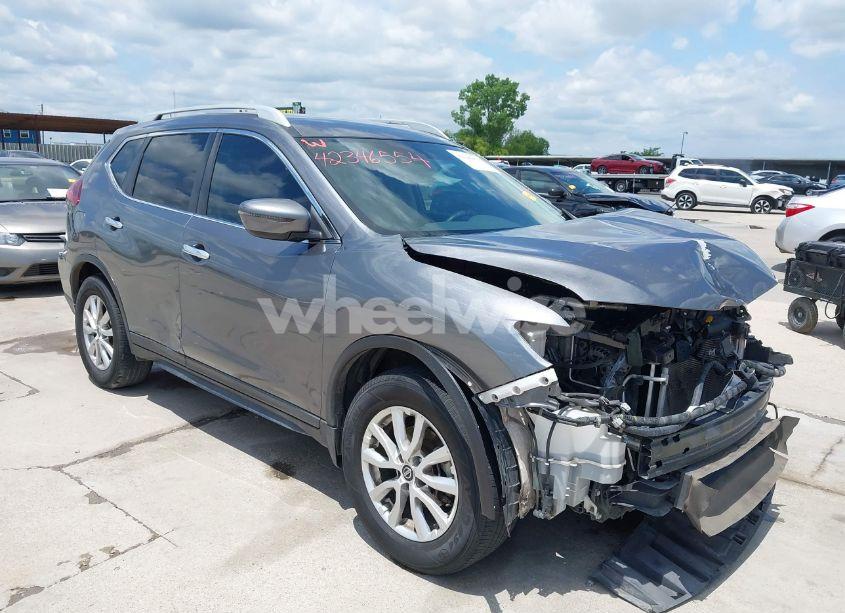 2019 Nissan Rogue S (VIN 5N1AT2MT0KC748191) main photo