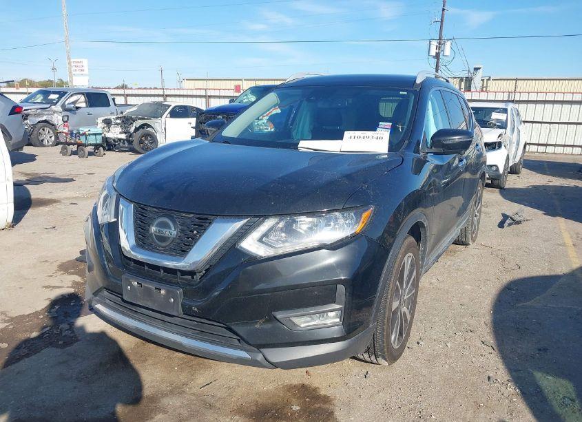 Photo 2 of 2019 Nissan Rogue SL (VIN 5N1AT2MT0KC750183)