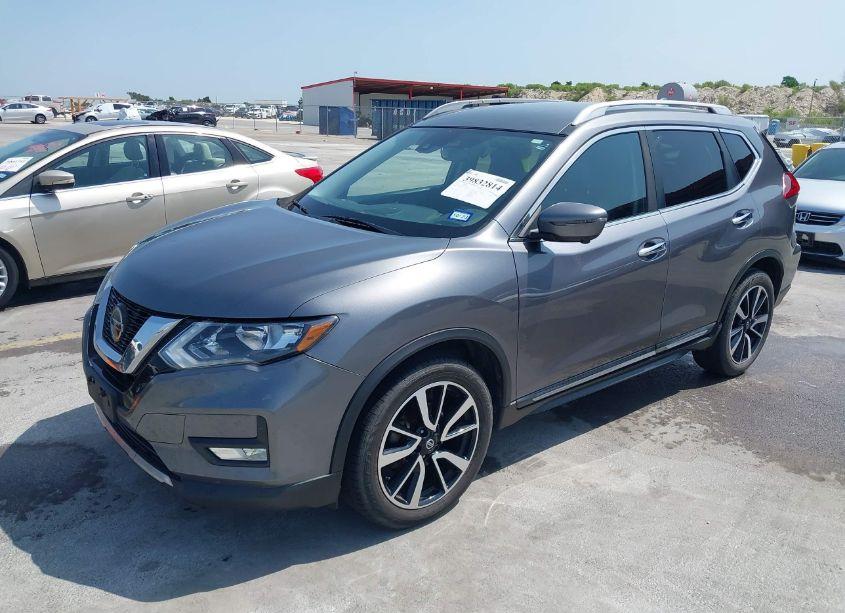 Photo 2 of 2019 Nissan Rogue SL (VIN 5N1AT2MT0KC750376)