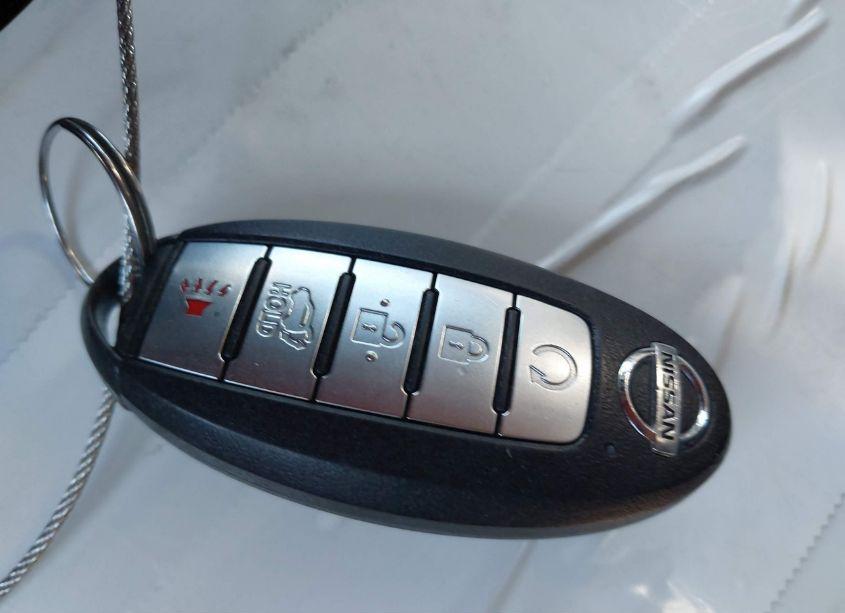 Photo 11 of 2019 Nissan Rogue SL (VIN 5N1AT2MT0KC751916)