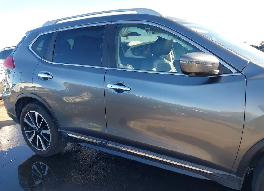 Photo 13 of 2019 Nissan Rogue SL (VIN 5N1AT2MT0KC751916)