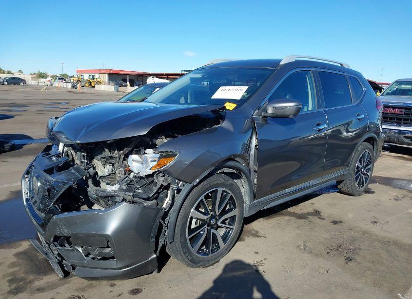 Photo 2 of 2019 Nissan Rogue SL (VIN 5N1AT2MT0KC751916)