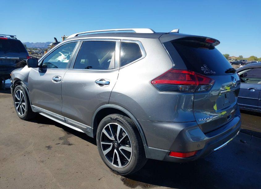 Photo 3 of 2019 Nissan Rogue SL (VIN 5N1AT2MT0KC751916)