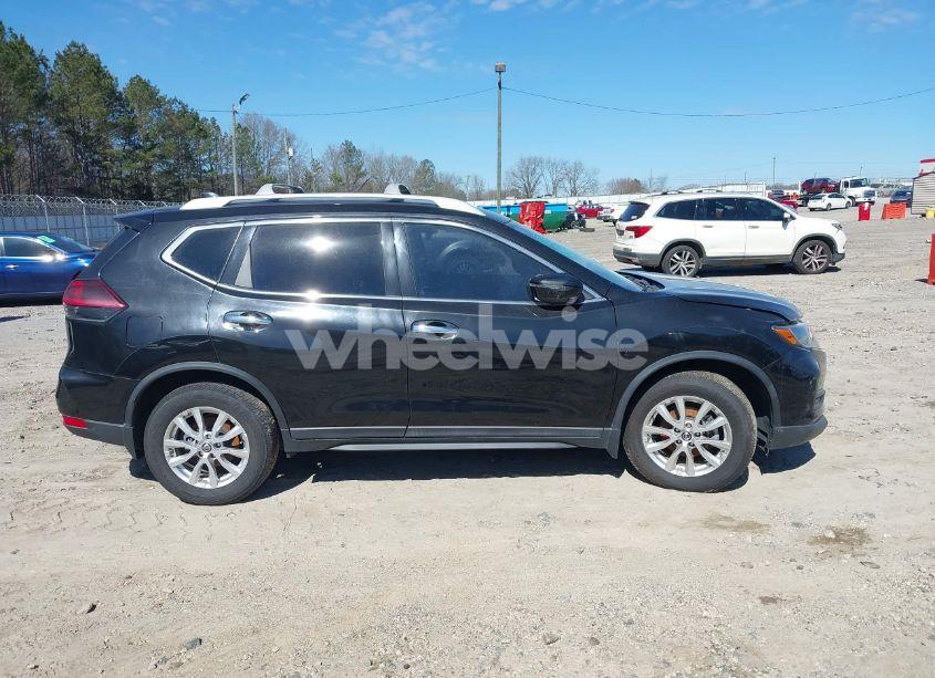 Photo 13 of 2019 Nissan Rogue S (VIN 5N1AT2MT0KC799416)