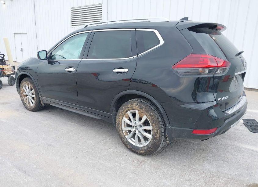 Photo 3 of 2019 Nissan Rogue S (VIN 5N1AT2MT0KC802900)