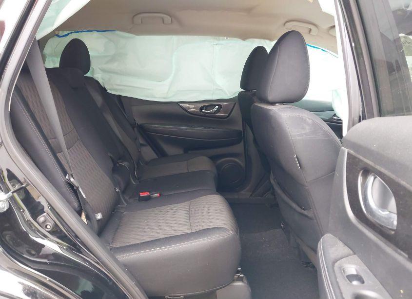 Photo 8 of 2019 Nissan Rogue S (VIN 5N1AT2MT0KC802900)