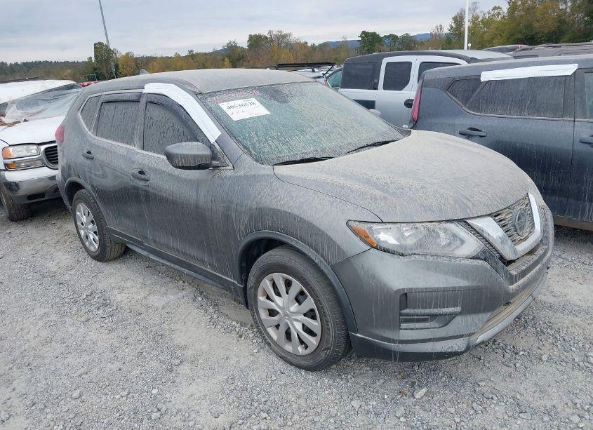 2020 Nissan Rogue S FWD (VIN 5N1AT2MT0LC719016) main photo