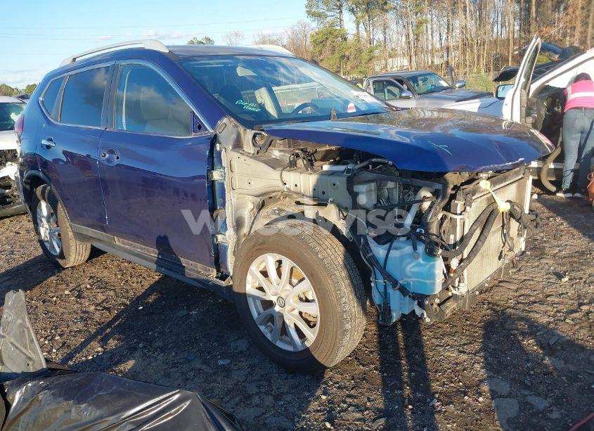 2020 Nissan Rogue SV FWD (VIN 5N1AT2MT0LC739055) main photo