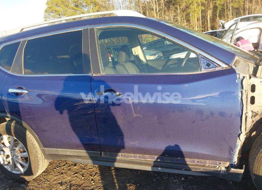 Photo 14 of 2020 Nissan Rogue SV FWD (VIN 5N1AT2MT0LC739055)