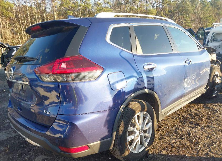 Photo 4 of 2020 Nissan Rogue SV FWD (VIN 5N1AT2MT0LC739055)