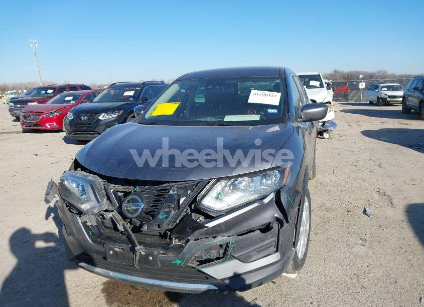 Photo 2 of 2020 Nissan Rogue S FWD (VIN 5N1AT2MT0LC797280)